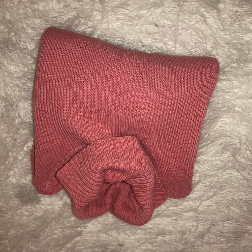 Pink sweater - Picture 6 of 9